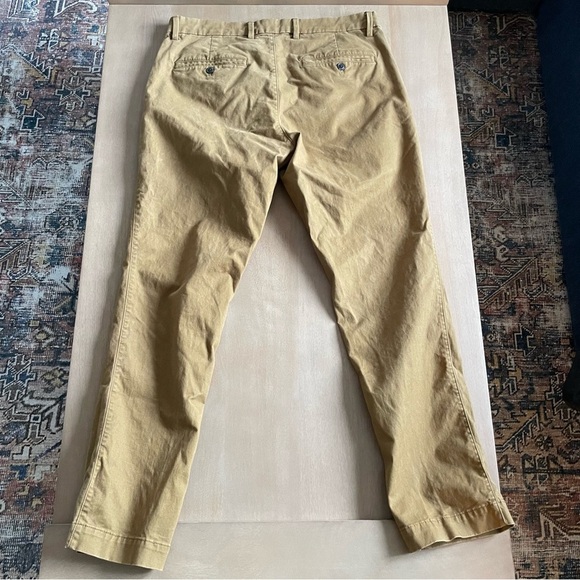GAP Men's Brown Chinos - Picture 8 of 10